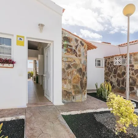 Mirada Serena Ocean View Apartment *